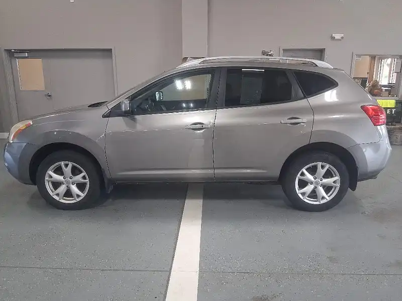 2009 Nissan Rogue SL AWD's photo
