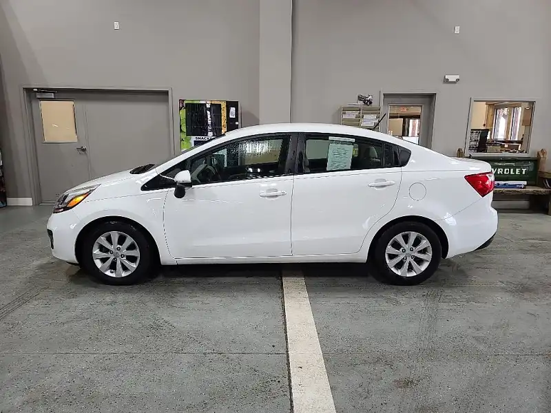 2012 Kia Rio EX AT's photo