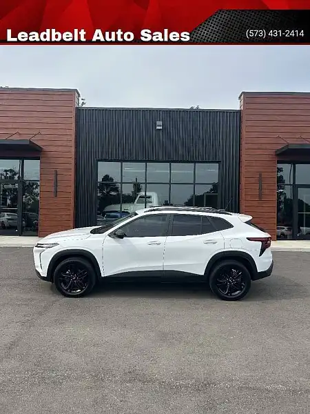 2025 Chevrolet Trax Activ's photo