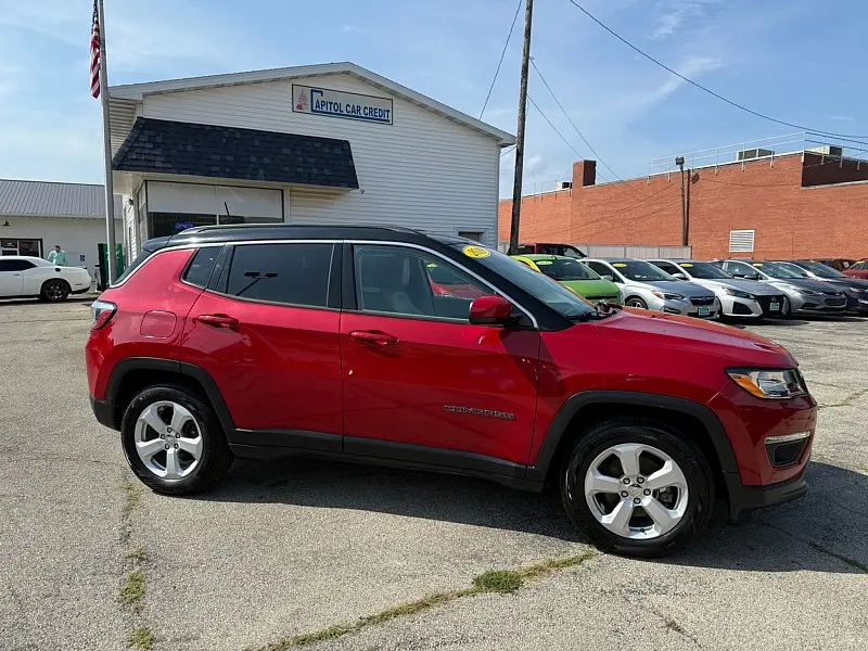 2019 Jeep Compass Latitude photo 4
