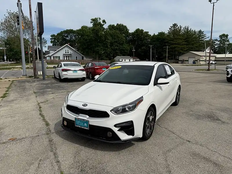 2020 Kia Forte LXS AT's photo