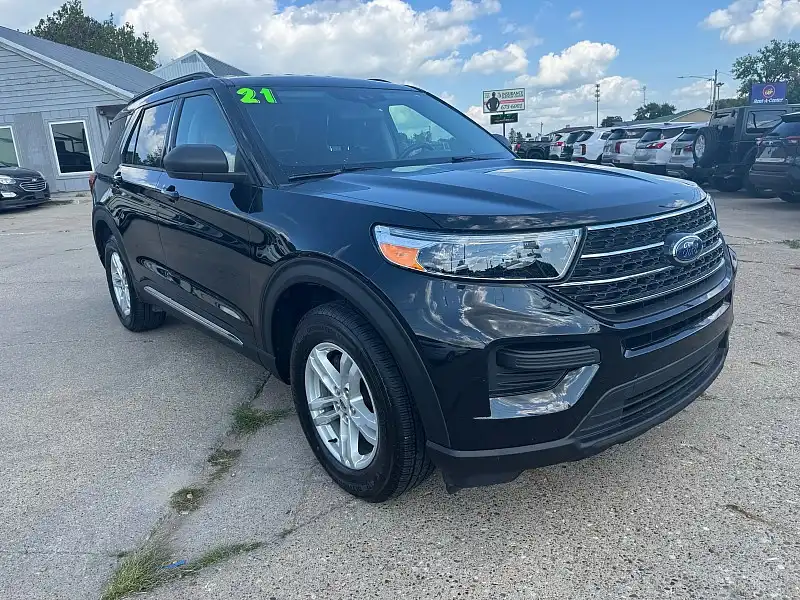 2021 Ford Explorer XLT 4WD's photo