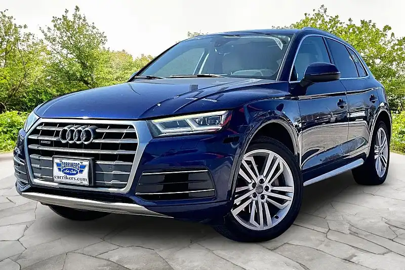 2018 Audi Q5 2.0T quattro S tronic Premium Plus's photo