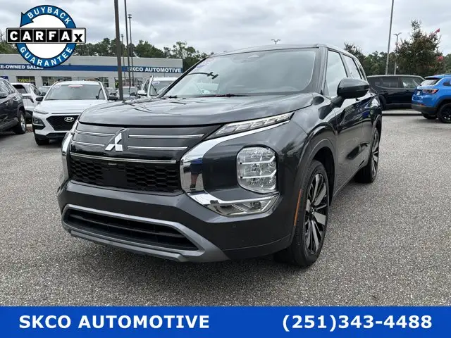 2025 Mitsubishi Outlander SE 2WD's photo