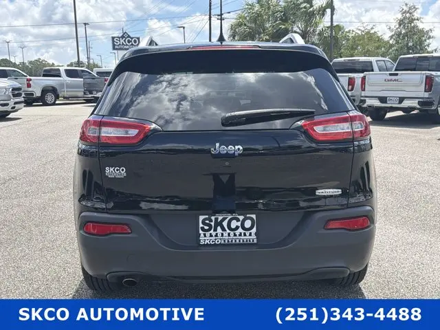 2018 Jeep Cherokee Latitude Plus 4X4 photo 4
