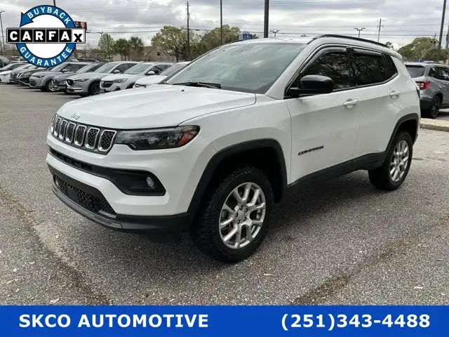 2023 Jeep Compass Latitude Lux 4X4's photo