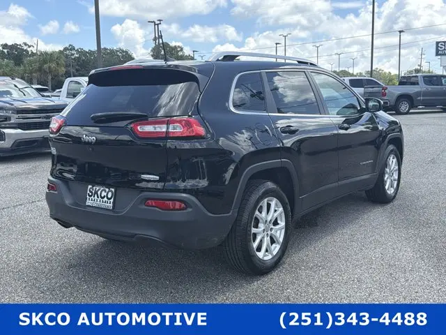 2018 Jeep Cherokee Latitude Plus 4X4 photo 5