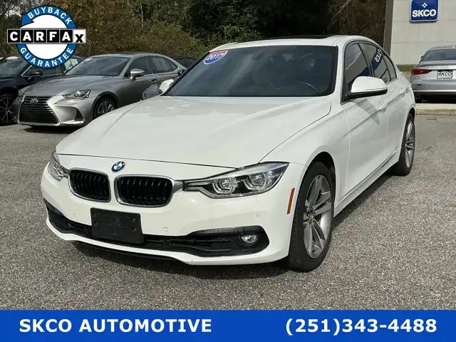2017 BMW 3 Series 330i xDrive Sedan's photo