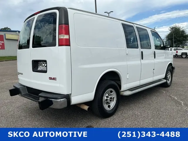 2015 GMC Savana Cargo Van 2500 photo 5