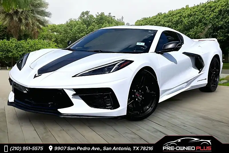 2022 Chevrolet Corvette Stingray Coupe 2LT's photo