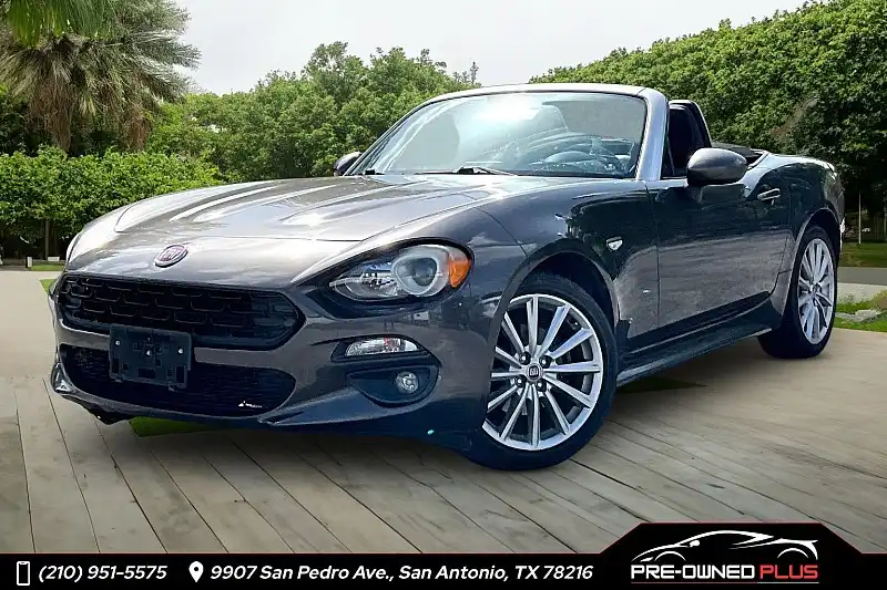 2017 FIAT 124 Spider 1.4 Lusso's photo