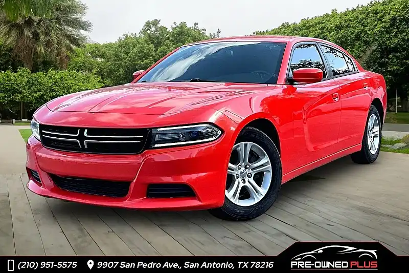 2017 Dodge Charger SE's photo