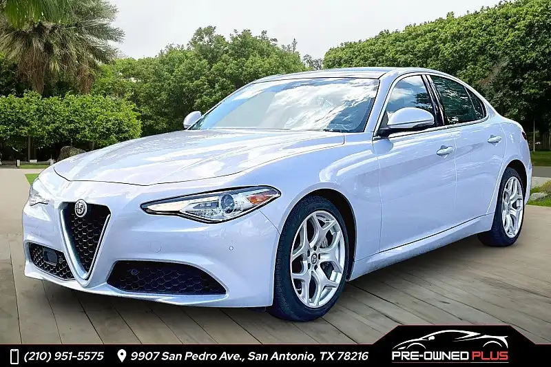 2021 Alfa Romeo Giulia 2.0 Ti Auto's photo