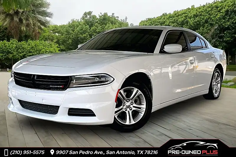 2022 Dodge Charger SXT's photo
