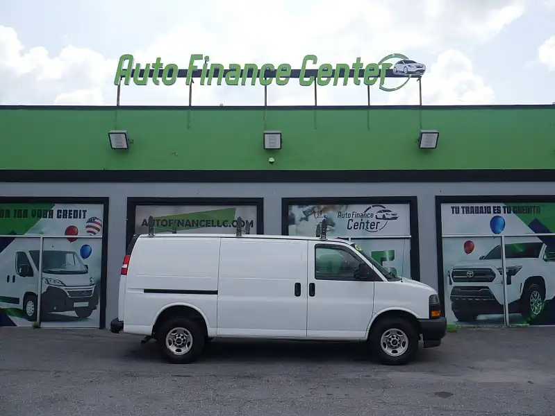 2019 GMC Savana 2500's photo