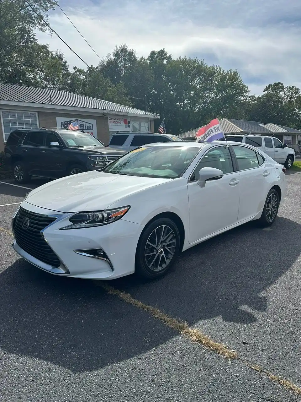 2016 Lexus ES 350 350's photo
