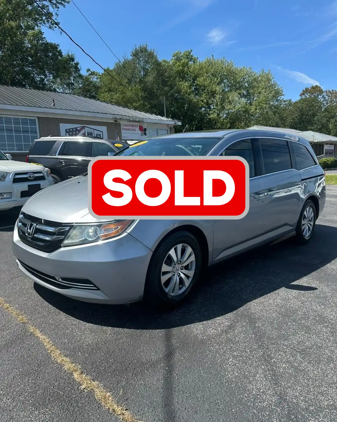2016 Honda Odyssey EX-L with DVD Rear Entertainment System's photo