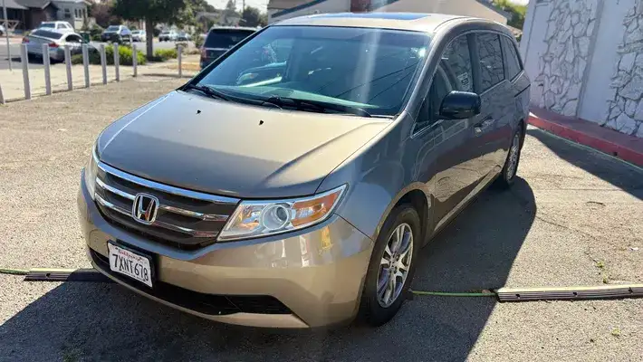 2012 Honda Odyssey EX-L w/DVD Rear Entertainment System's photo