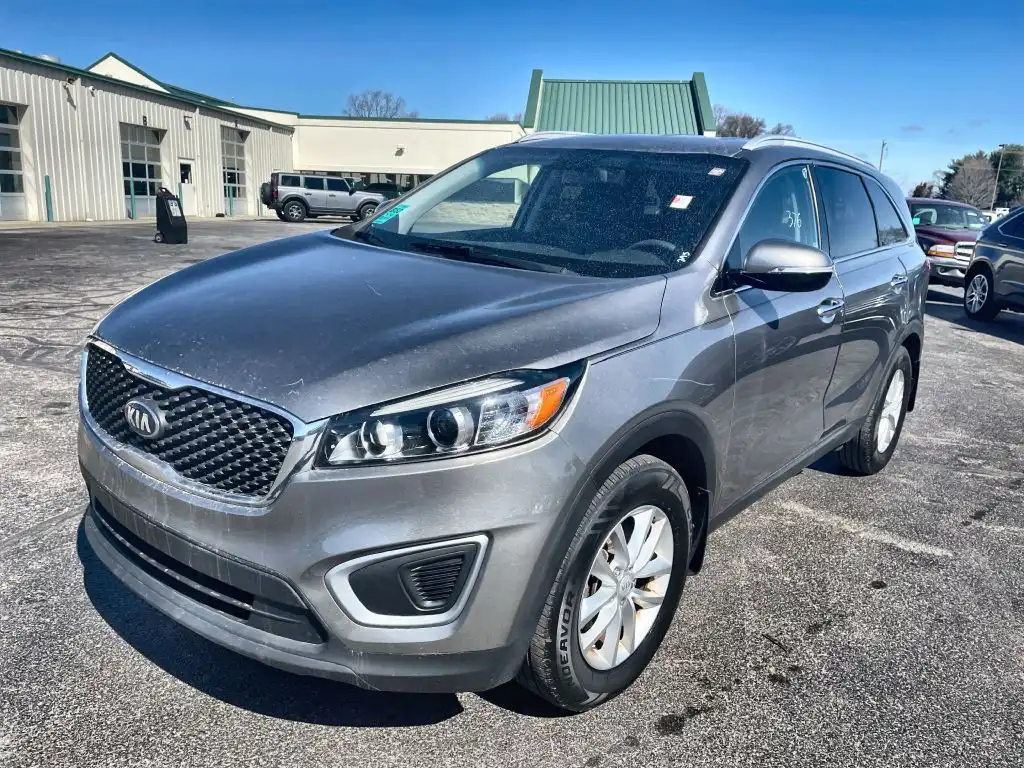 2016 Kia Sorento LX AT's photo