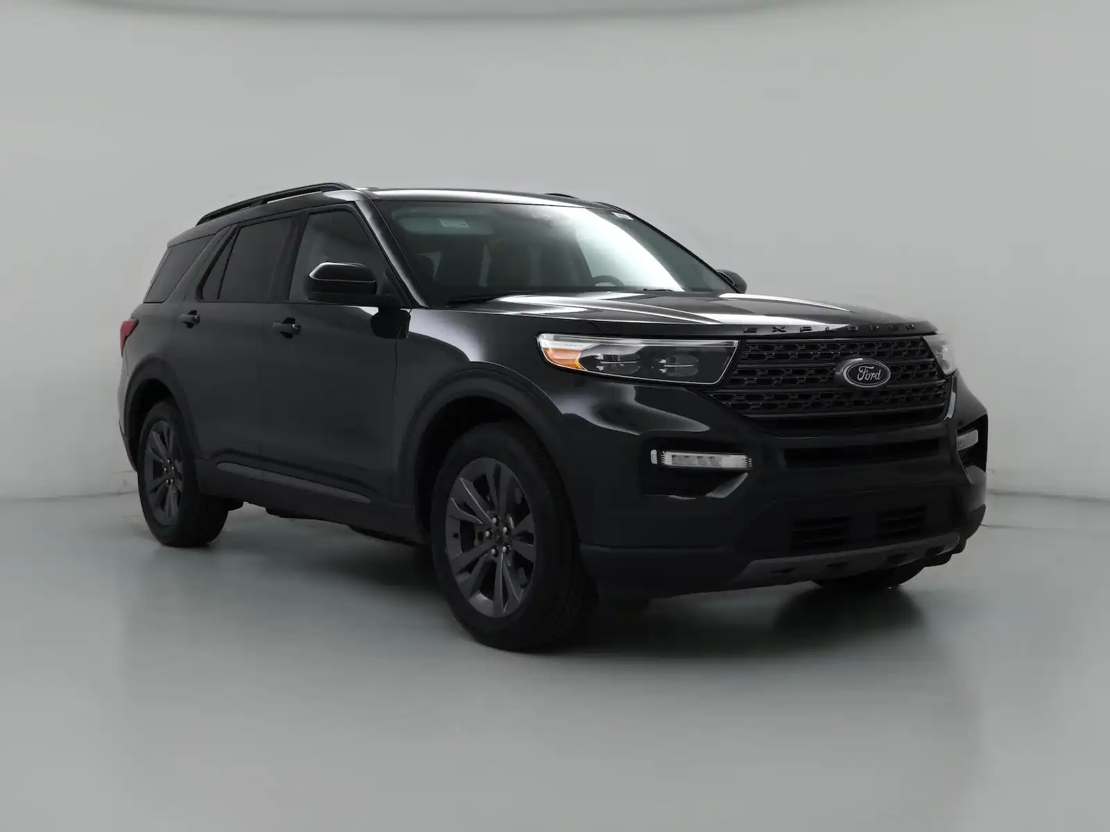 2023 Ford Explorer XLT 4WD's photo