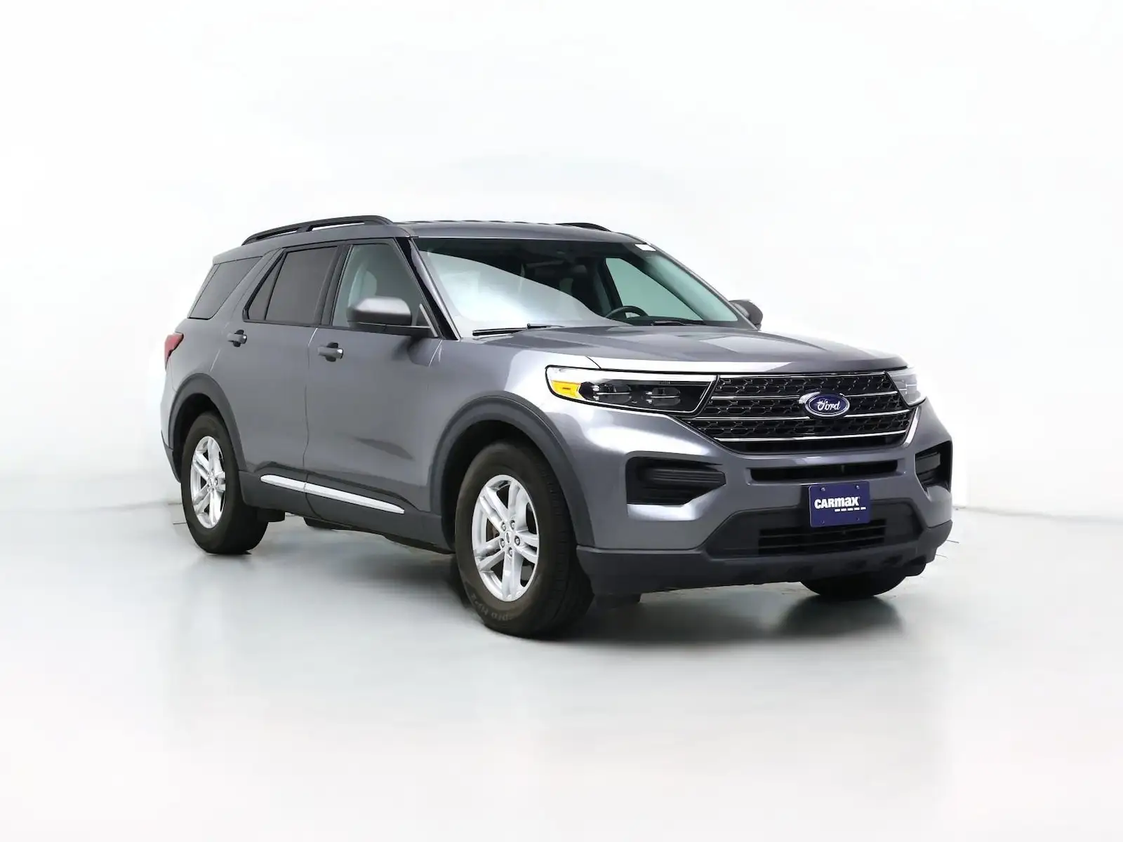 2021 Ford Explorer XLT RWD photo 1