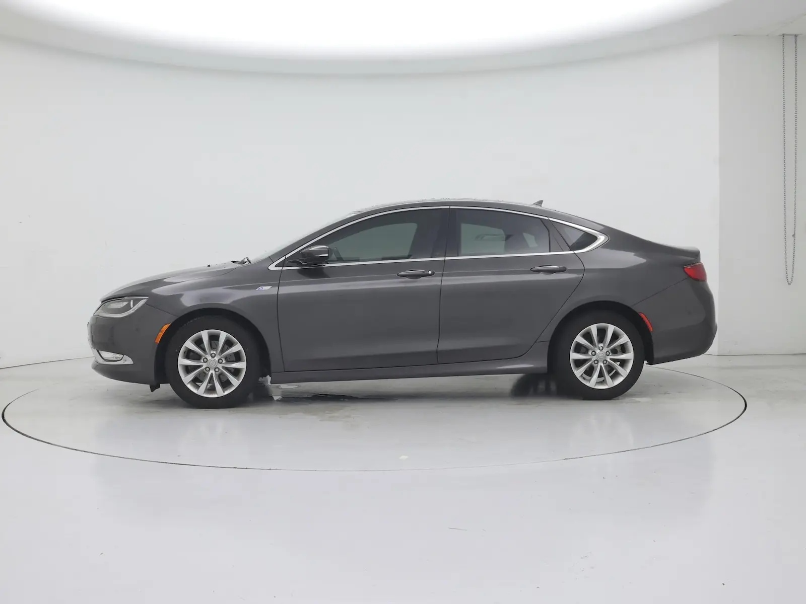 2016 Chrysler 200 C photo 4