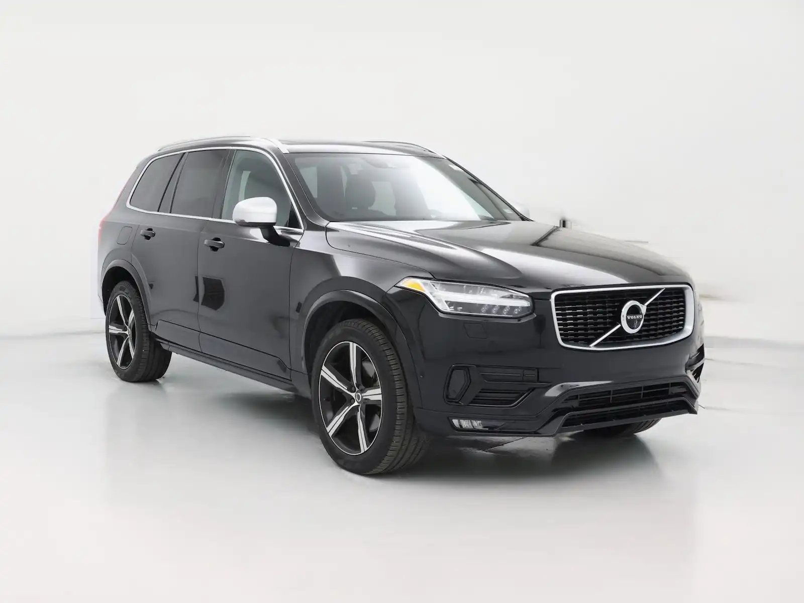 2018 Volvo XC90 T5 FWD R-Design's photo