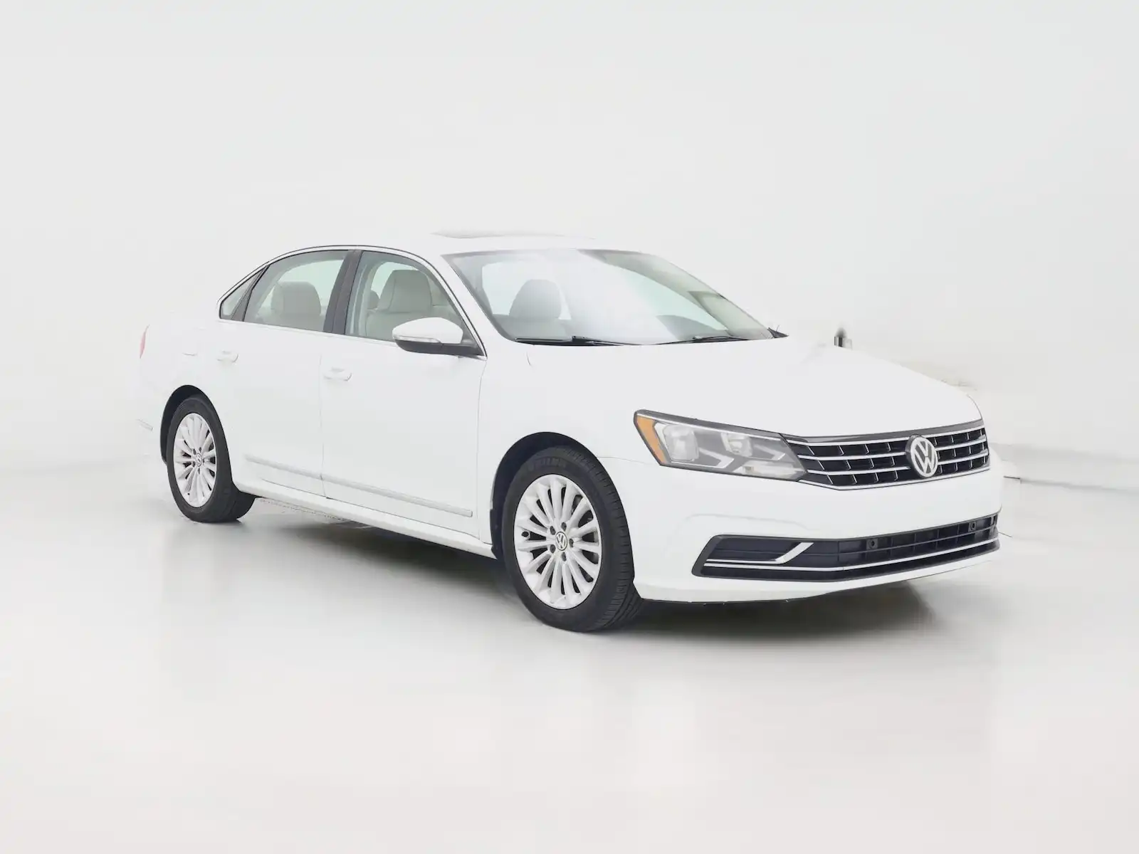 2017 Volkswagen Passat 1.8T SE Auto's photo
