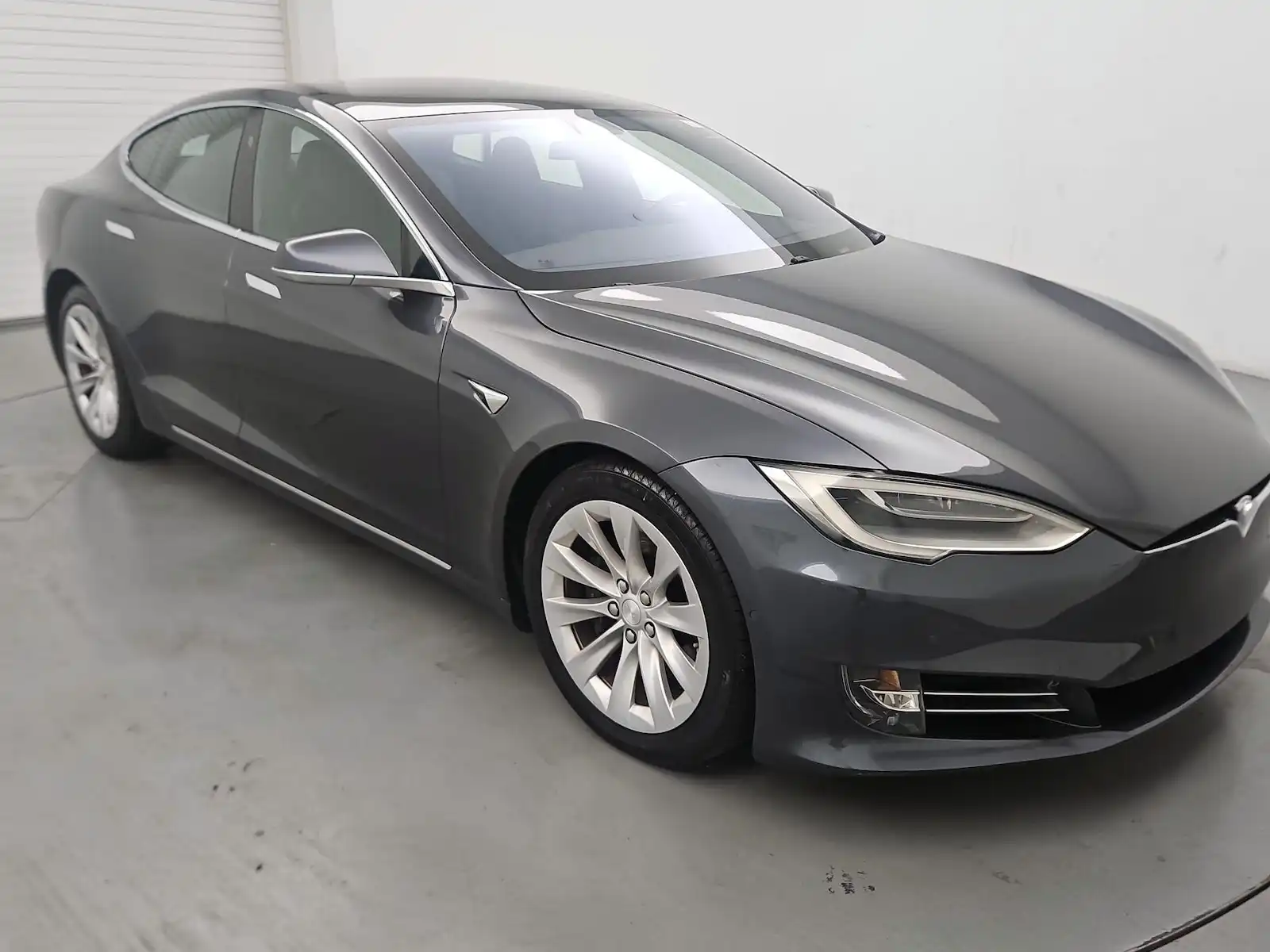 2019 Tesla Model S Long Range's photo