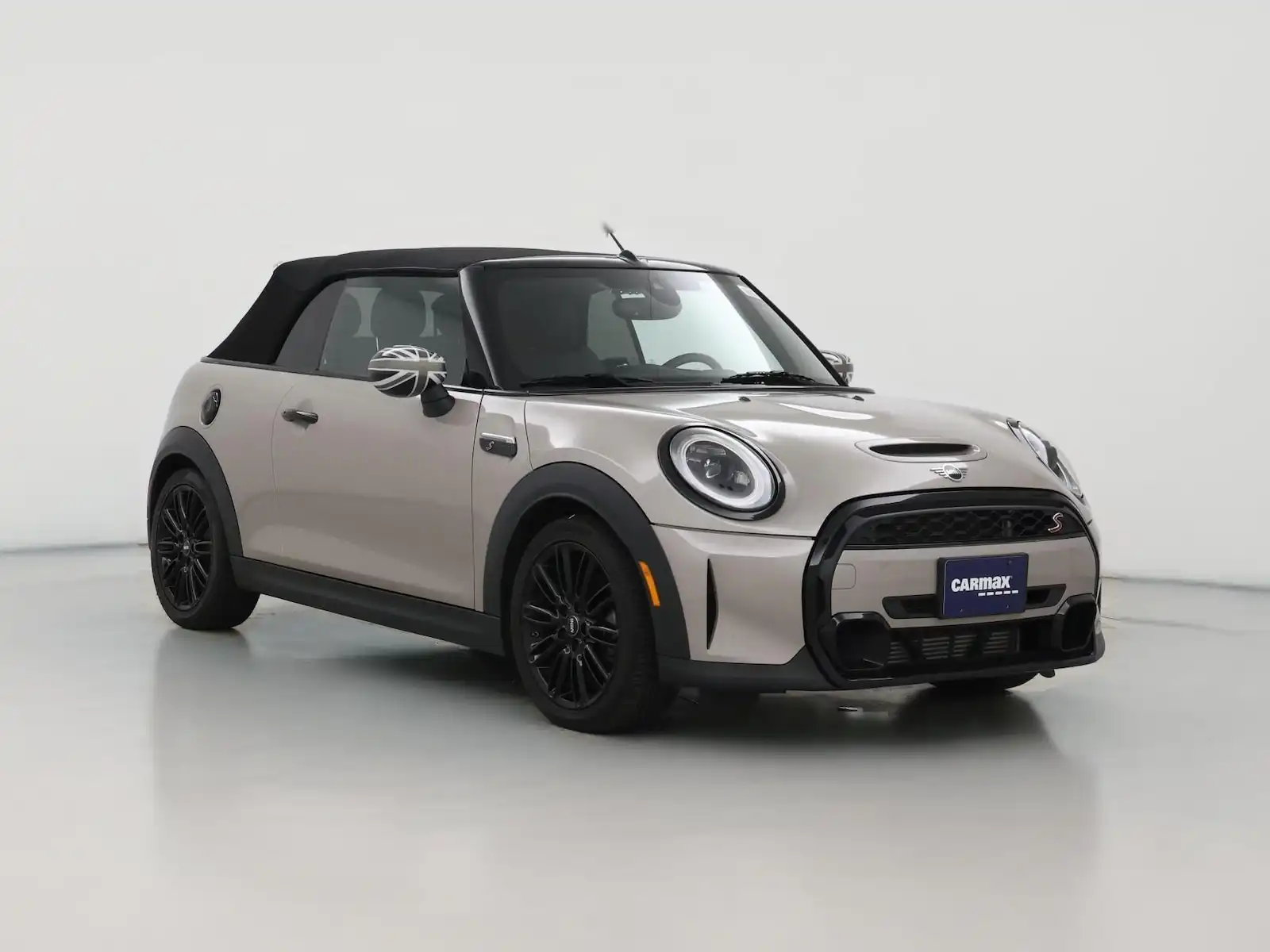 2024 MINI Convertible Cooper S's photo