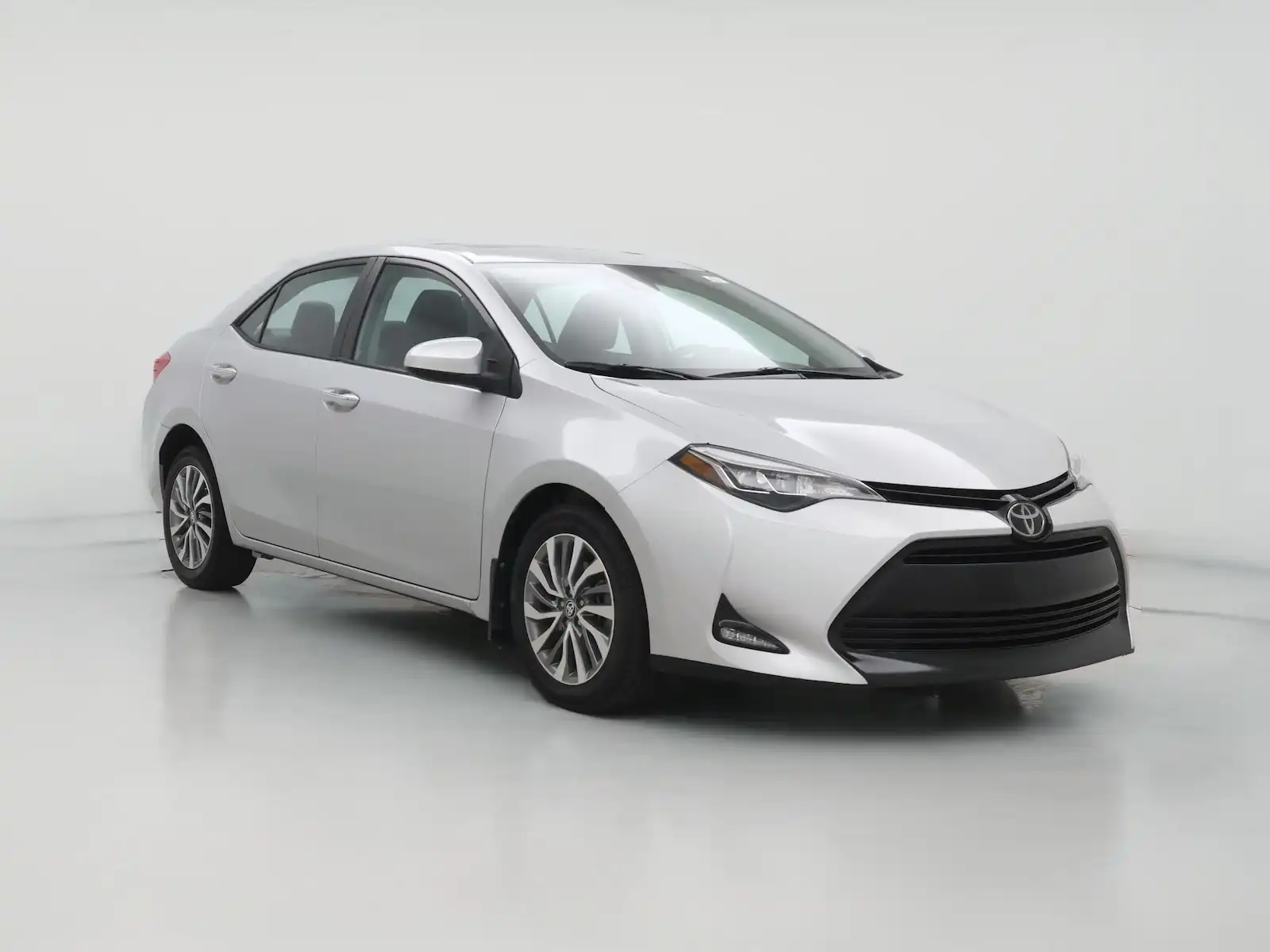 2018 Toyota Corolla XLE AT's photo