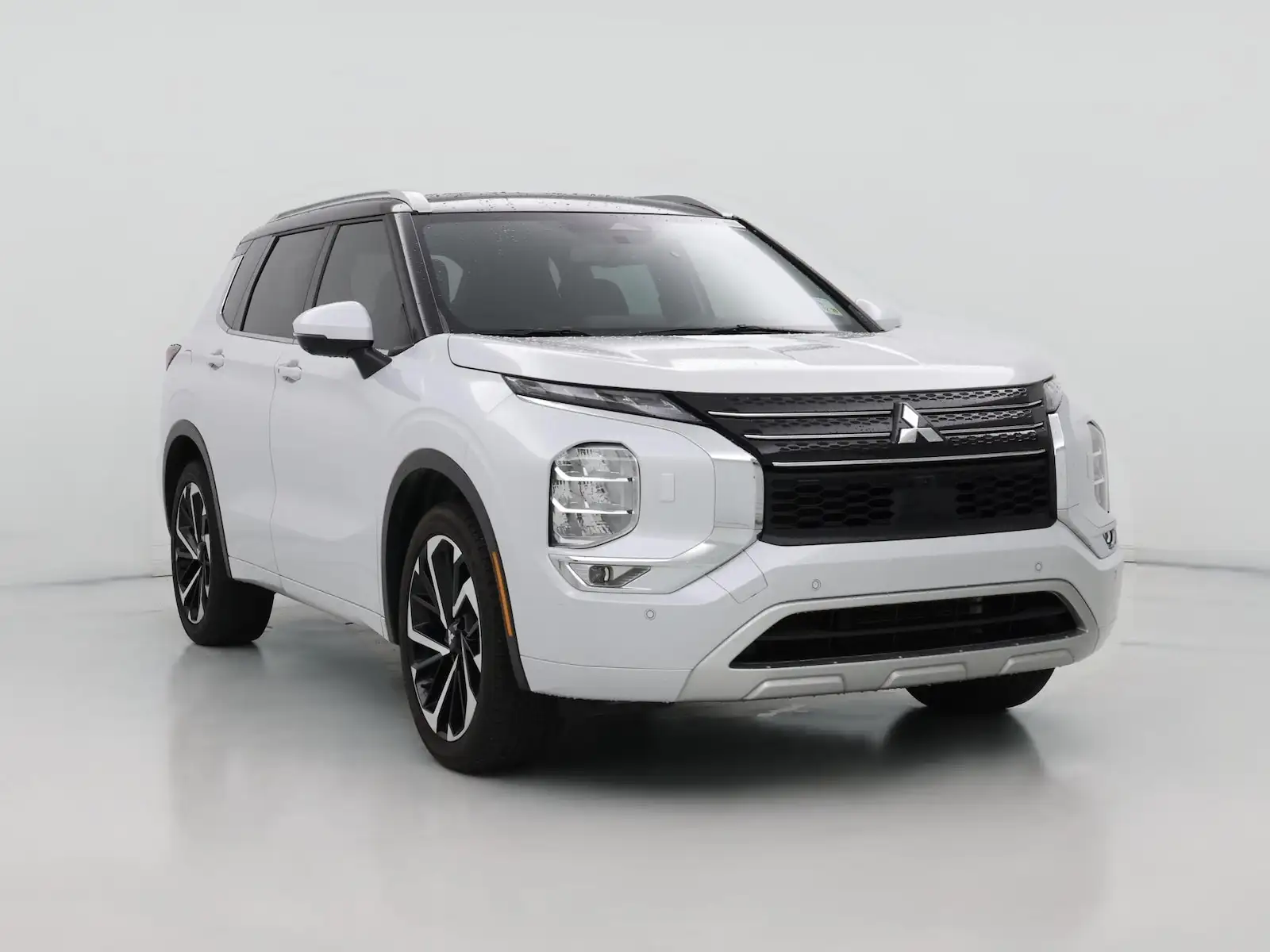 2023 Mitsubishi Outlander SEL S-AWC's photo