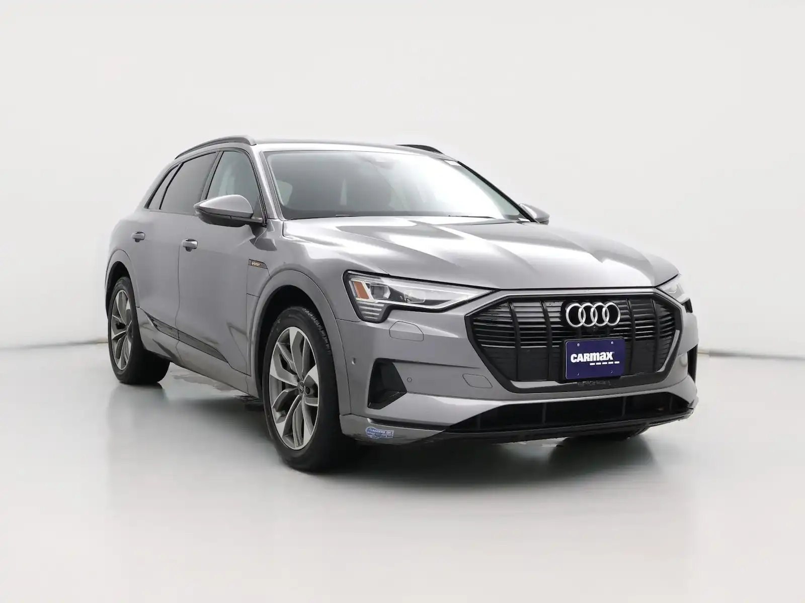 2021 Audi e-tron 95 kWh Premium Plus quattro's photo