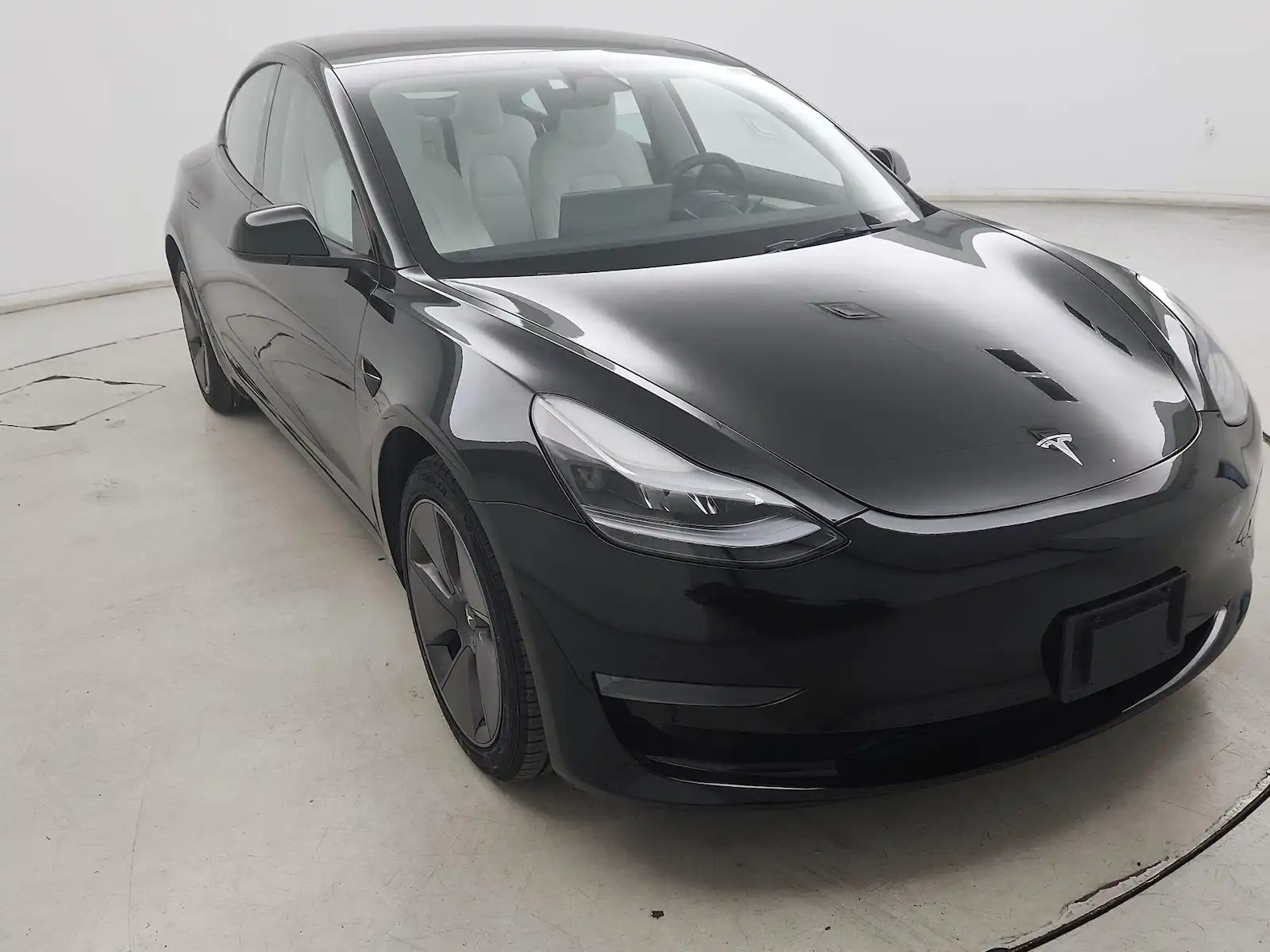 2023 Tesla Model 3 Base's photo