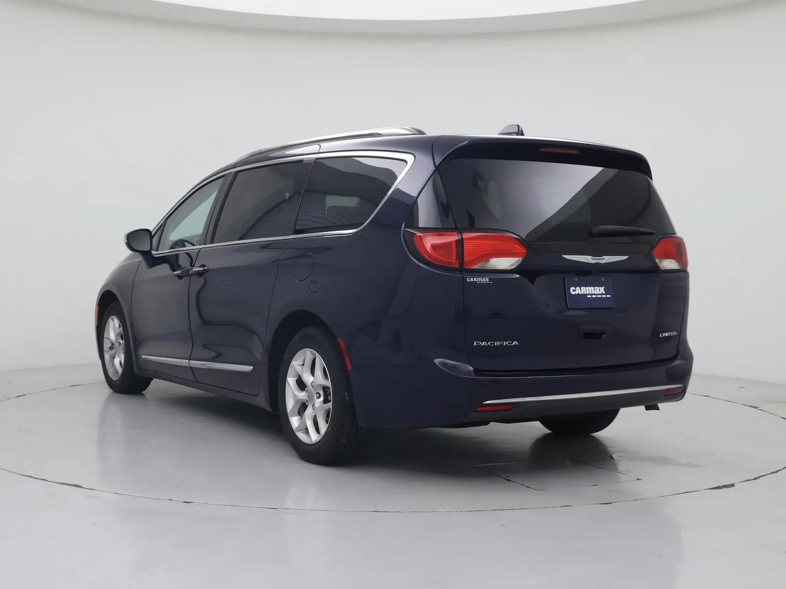 2020 Chrysler Pacifica Limited photo 3