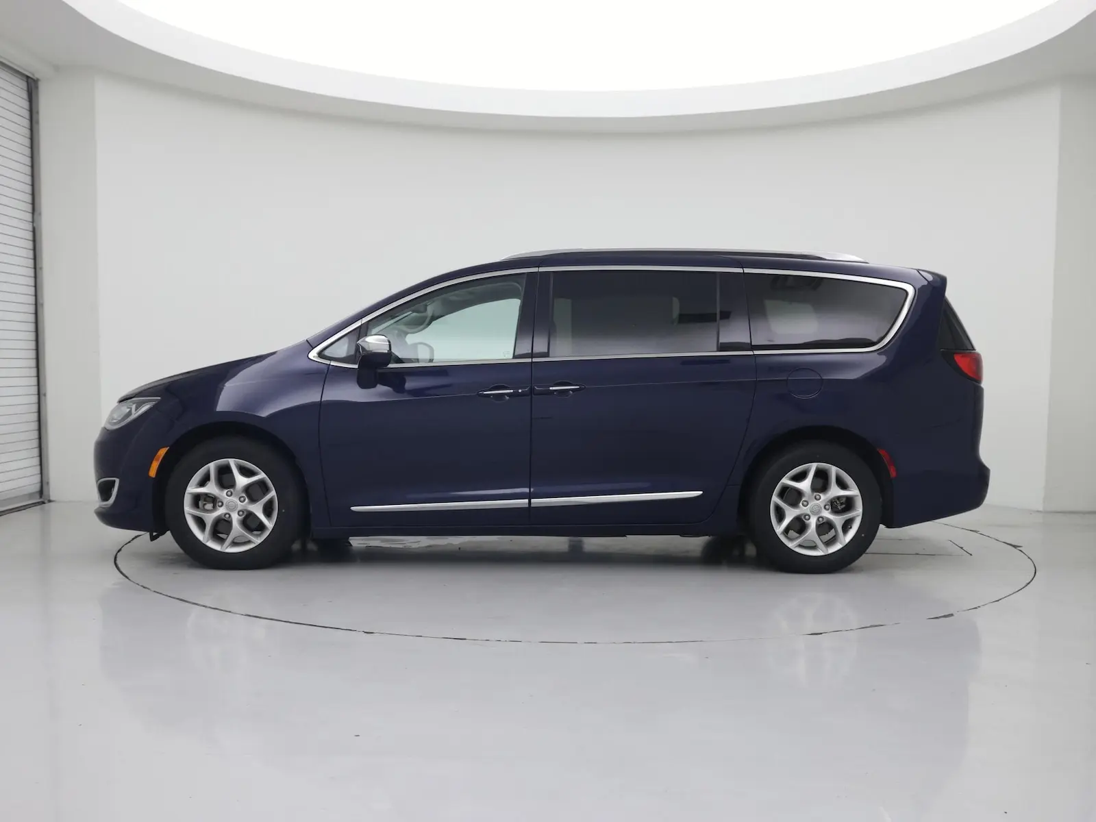 2020 Chrysler Pacifica Limited photo 4
