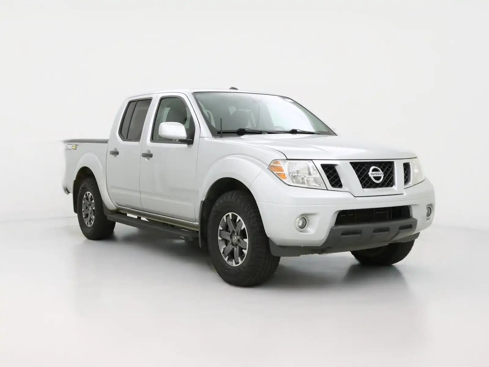 2019 Nissan Frontier 4.0 PRO-4X Crew Cab 4WD Auto's photo