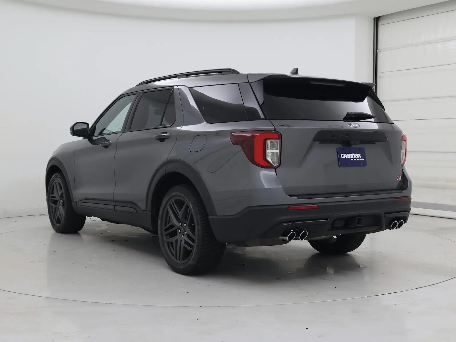 2024 Ford Explorer ST 4WD photo 3