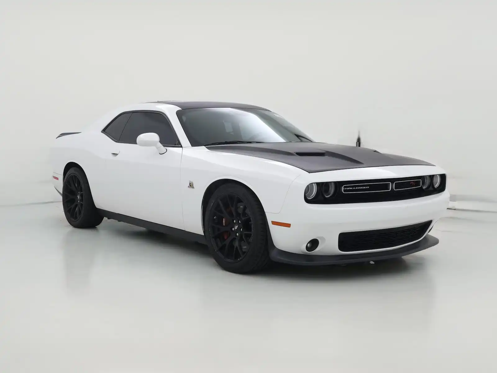2017 Dodge Challenger Scat Pack's photo