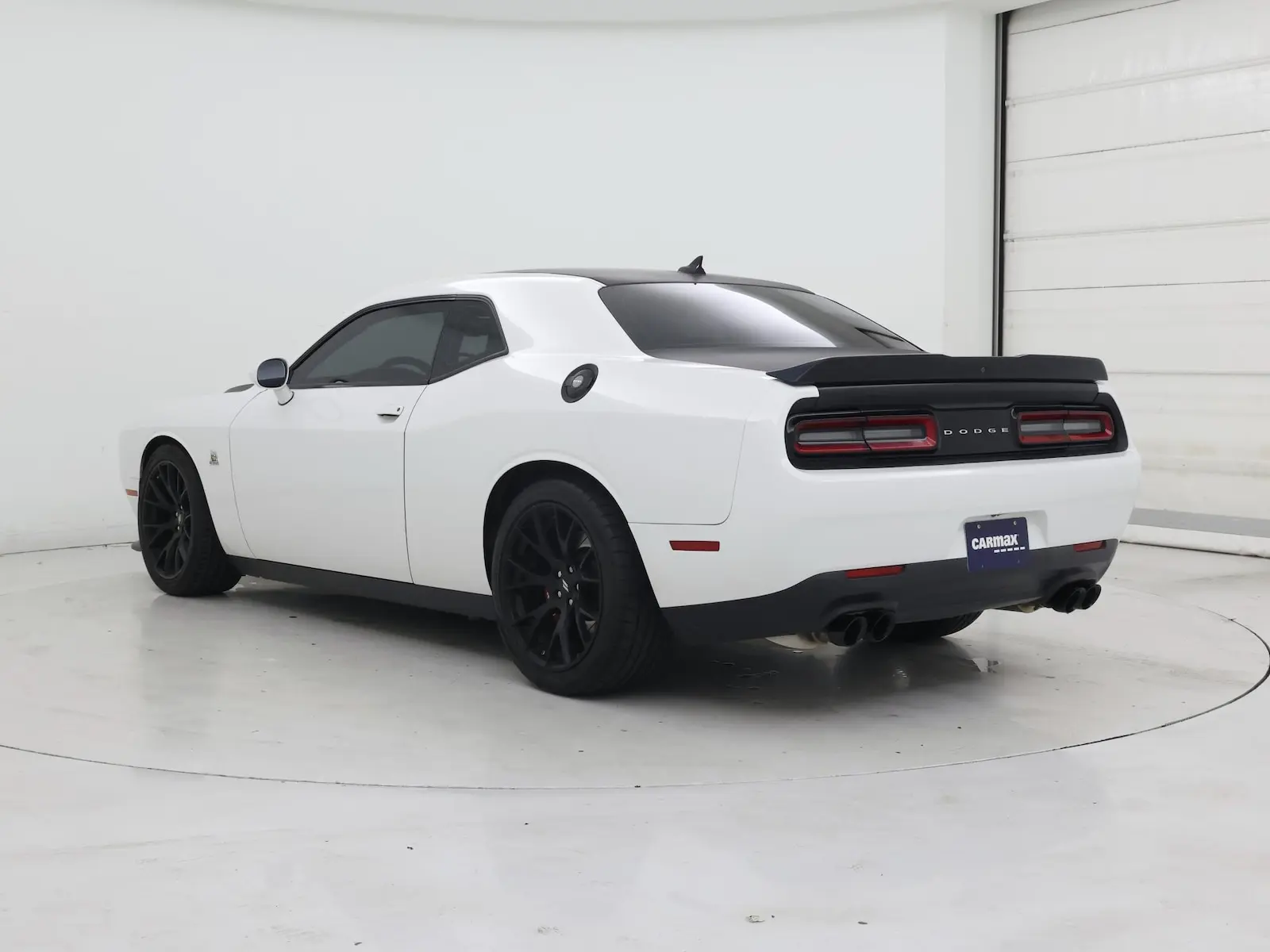 2017 Dodge Challenger Scat Pack photo 3