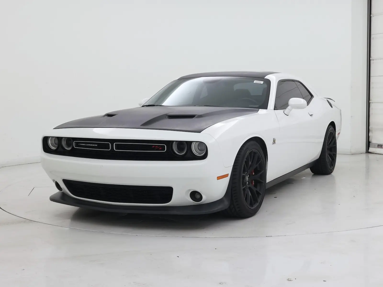 2017 Dodge Challenger Scat Pack photo 5