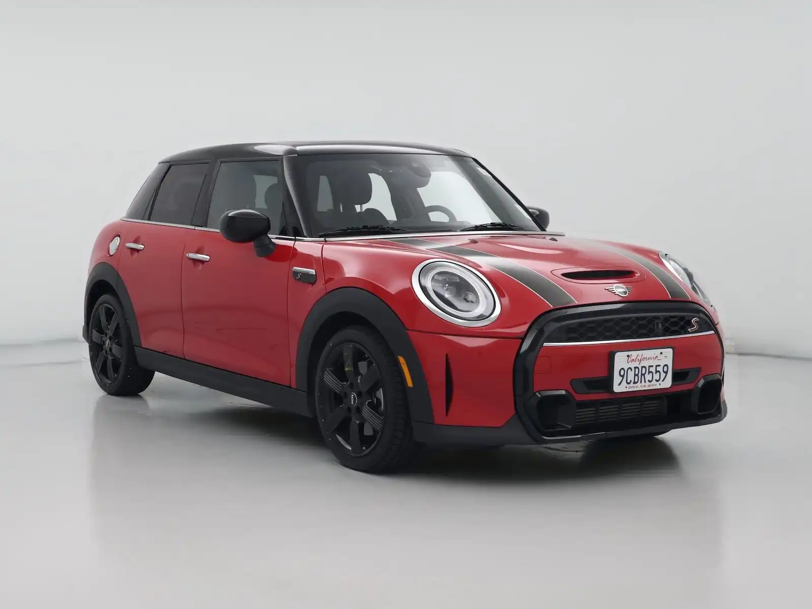 2023 MINI Hardtop Cooper S's photo