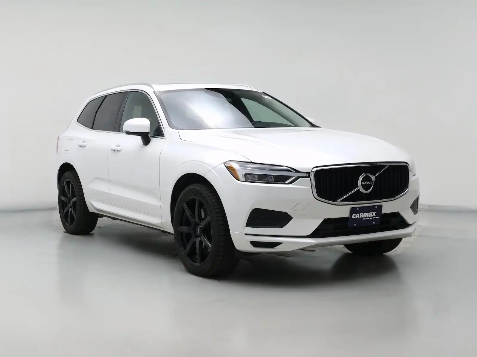 2020 Volvo XC60 T6 Momentum AWD's photo