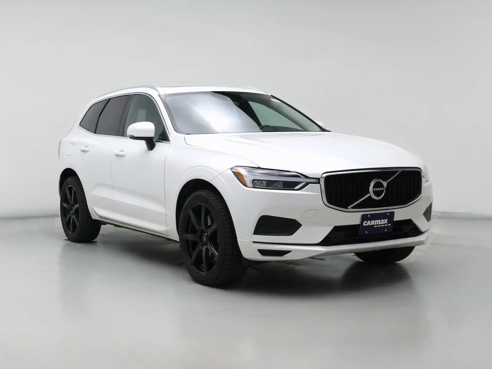2020 Volvo XC60 T6 Momentum AWD's photo