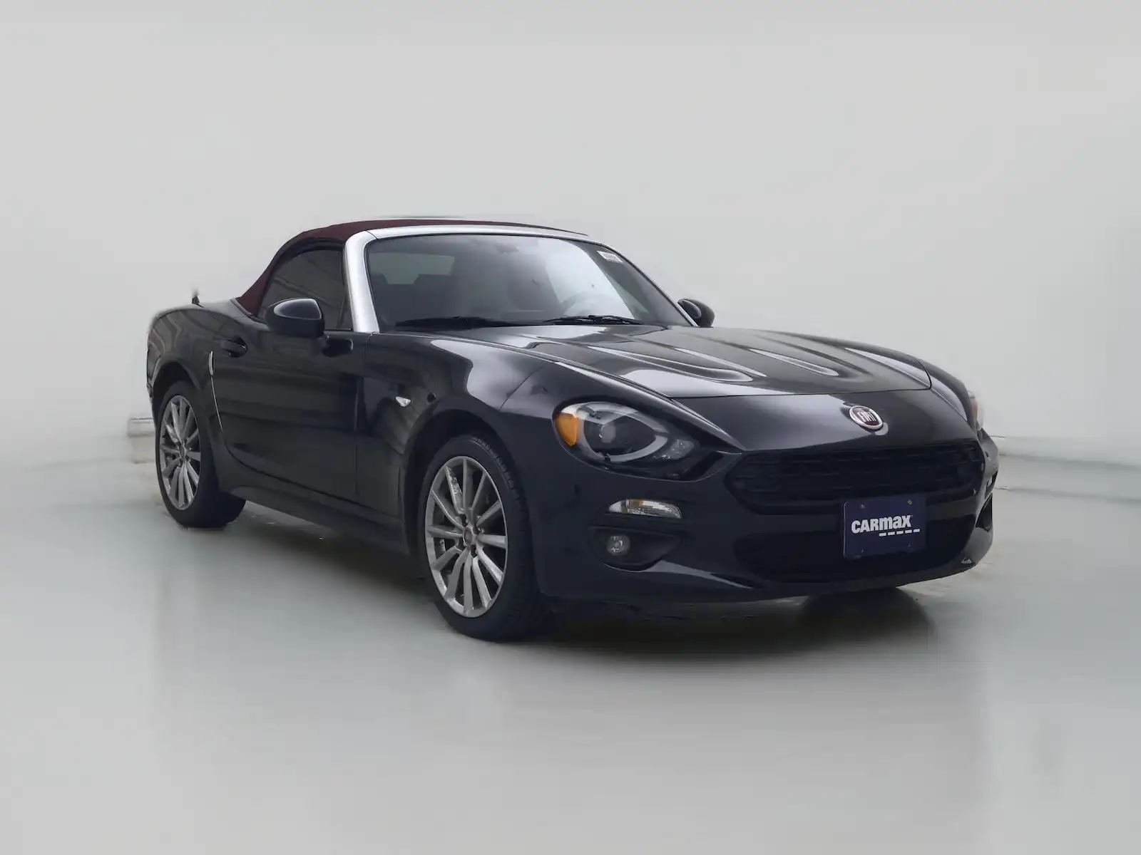 2018 FIAT 124 Spider 1.4 RWD Red Top Edition's photo