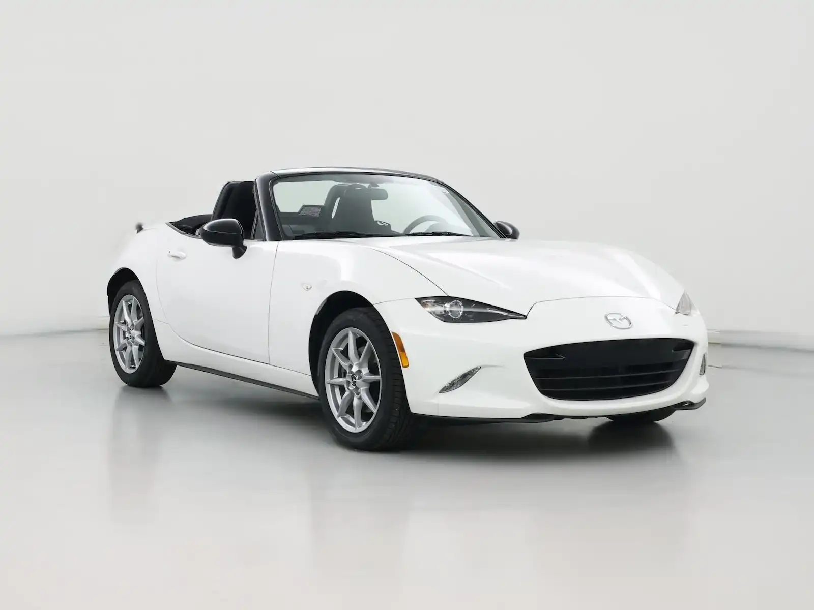 2016 Mazda MX-5 Miata 2.0 Sport's photo