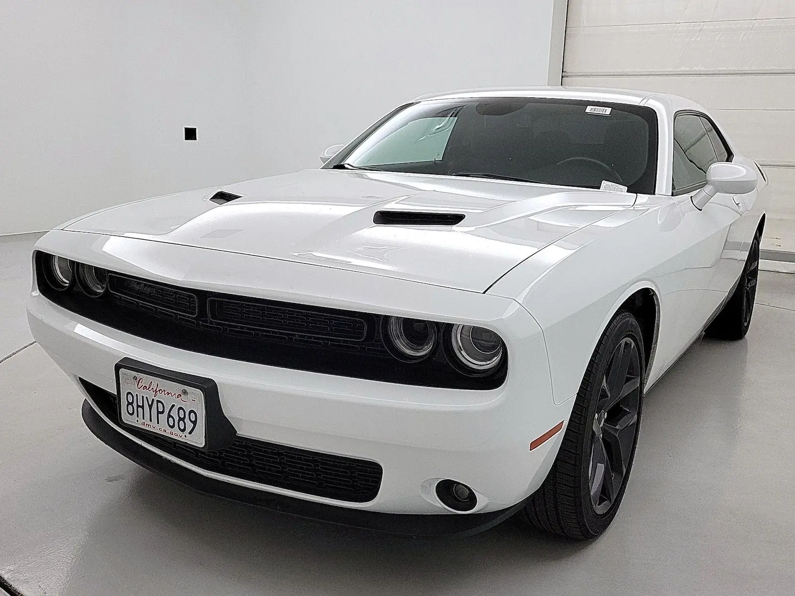 2019 Dodge Challenger SXT Auto photo 3