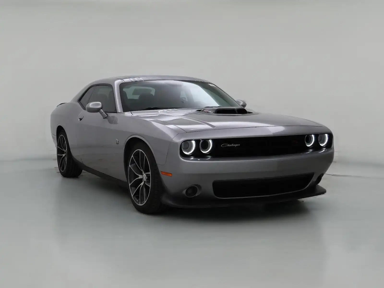 2016 Dodge Challenger HEMI Scat Pack Shaker 392's photo