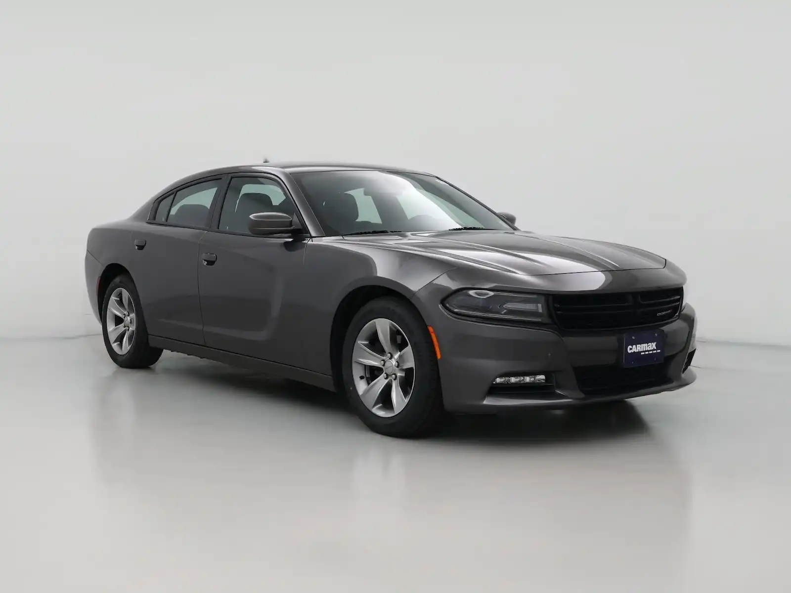2016 Dodge Charger SXT's photo