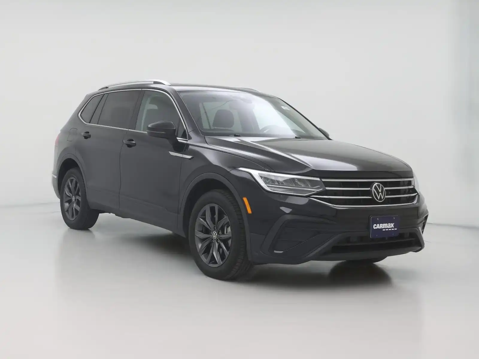 2022 Volkswagen Tiguan 2.0T SE 4Motion's photo